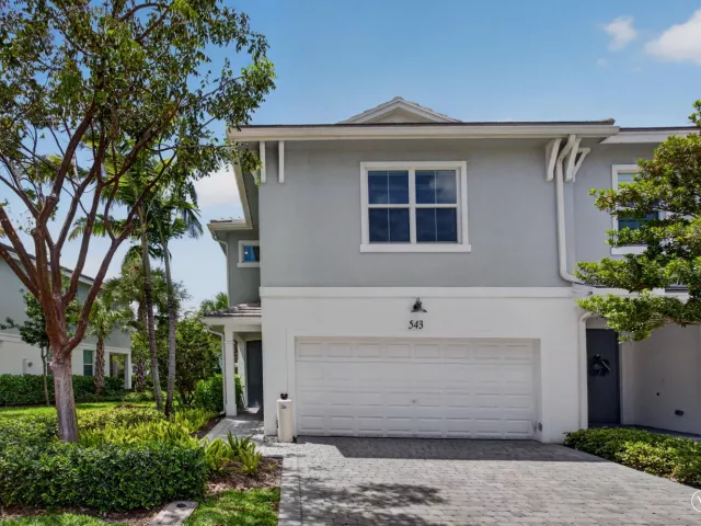 3-bedroom home for sale in Deerfield Beach - 543 Parsons Way - MondialRealty