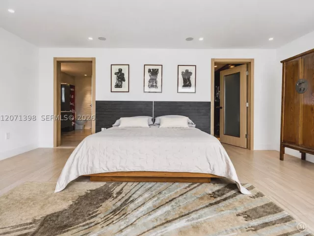 4-bedroom home for sale in Miami Beach - 455 E Dilido Dr - MondialRealty