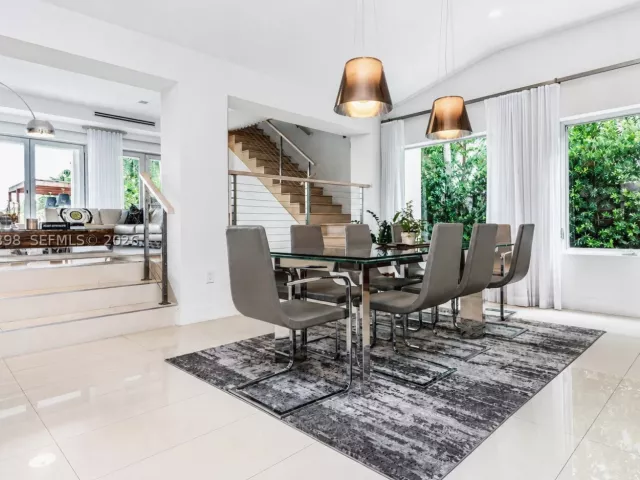 4-bedroom home for sale in Miami Beach - 455 E Dilido Dr - MondialRealty