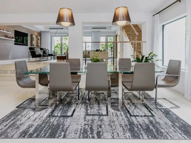 4-bedroom home for sale in Miami Beach - 455 E Dilido Dr - MondialRealty