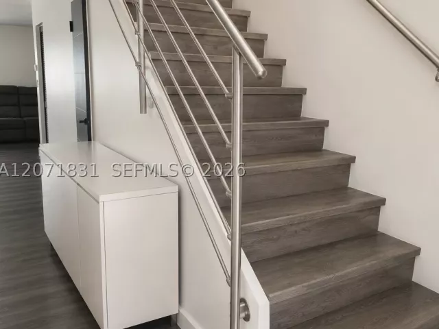 4-bedroom home for rent in North Miami Beach - 3600 NE 167th St 19 - MondialRealty
