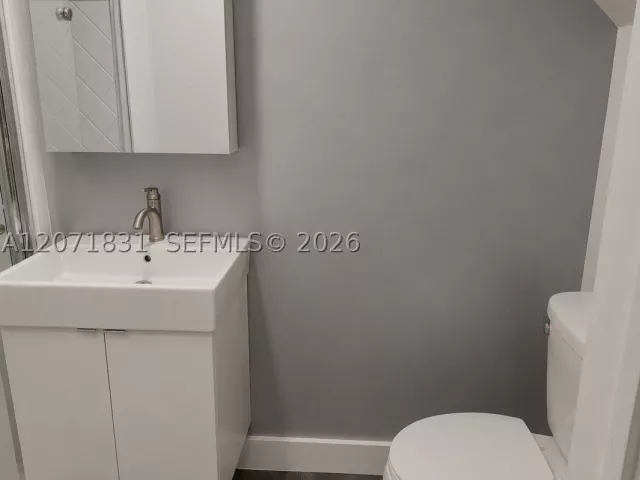 4-bedroom home for rent in North Miami Beach - 3600 NE 167th St 19 - MondialRealty