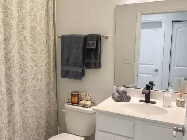 3-bedroom home for rent in Pompano Beach - 1091 NW 33RD Street - MondialRealty