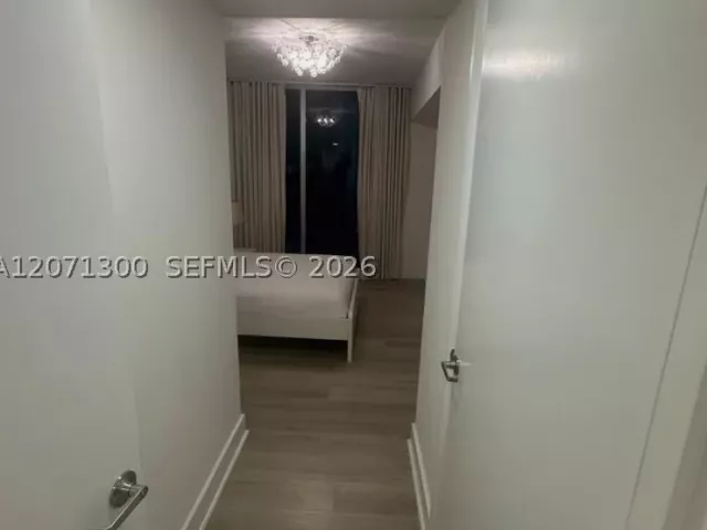 2-bedroom condo for rent in Miami - 485 Brickell Ave 1908 - MondialRealty