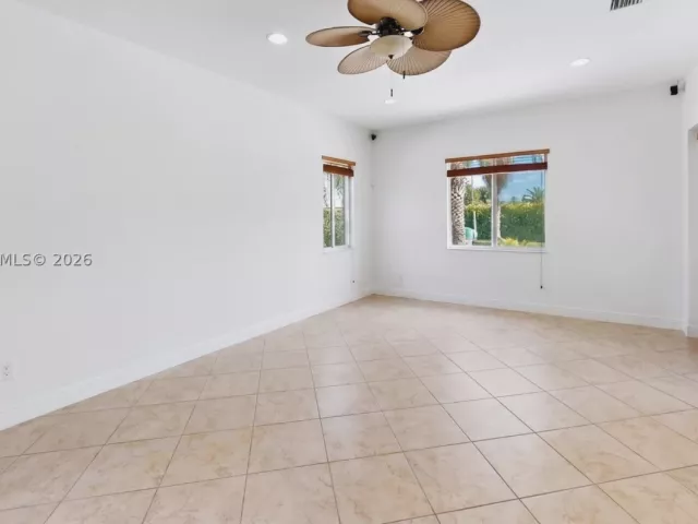 4-bedroom home for sale in Homestead - 16900 SW 296th St - MondialRealty