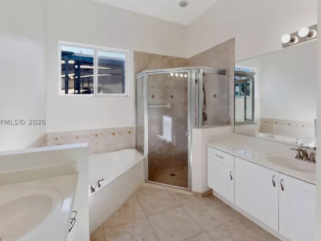 4-bedroom home for sale in Homestead - 16900 SW 296th St - MondialRealty