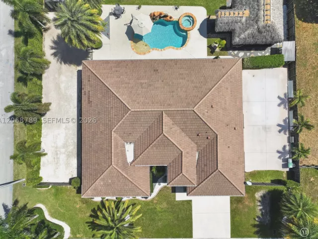 4-bedroom home for sale in Homestead - 16900 SW 296th St - MondialRealty