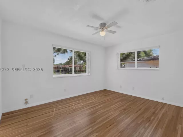 3-bedroom home for rent in North Miami - 12140 NE Miami Ct - MondialRealty