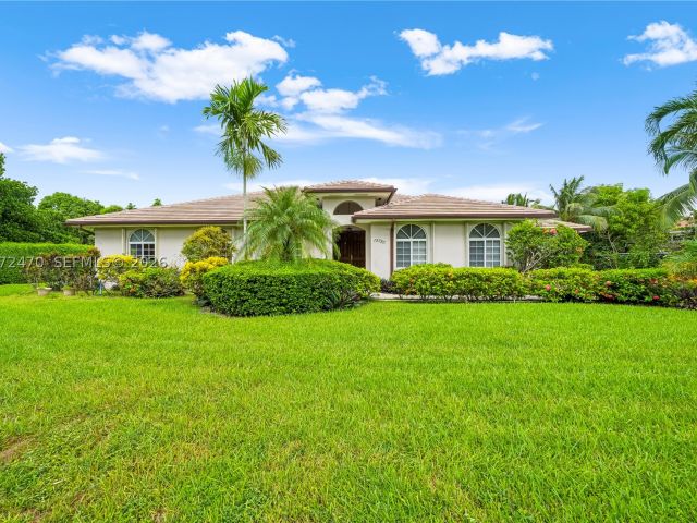 5-bedroom home for sale in Homestead - 15720 SW 252nd St - MondialRealty