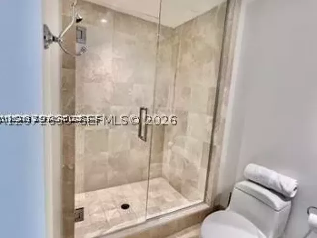 1-bedroom condo for rent in Sunny Isles Beach - 17121 Collins Ave 1007 - MondialRealty