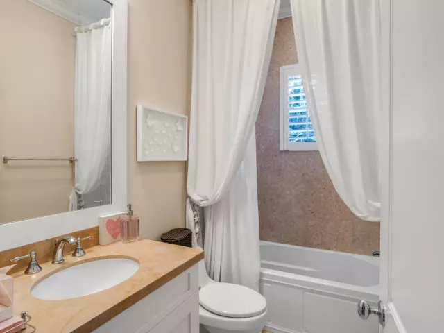 4-bedroom home for sale in Delray Beach - 110 SEA Lane - MondialRealty