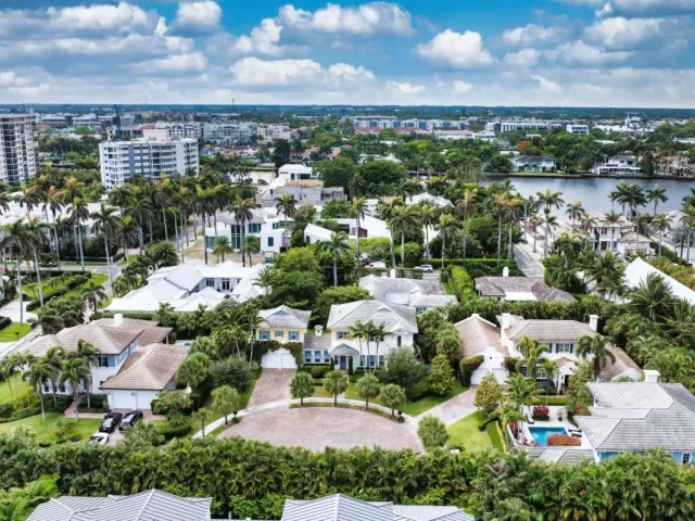 4-bedroom home for sale in Delray Beach - 110 SEA Lane - MondialRealty