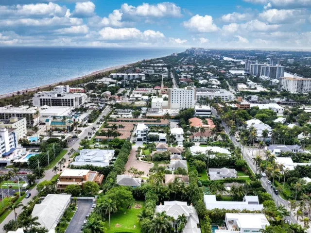 4-bedroom home for sale in Delray Beach - 110 SEA Lane - MondialRealty