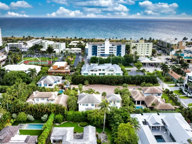 4-bedroom home for sale in Delray Beach - 110 SEA Lane - MondialRealty