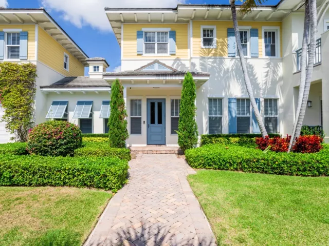 4-bedroom home for sale in Delray Beach - 110 SEA Lane - MondialRealty