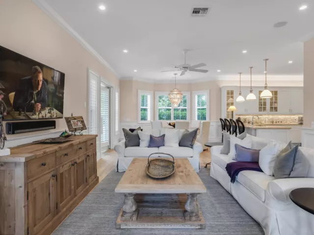 4-bedroom home for sale in Delray Beach - 110 SEA Lane - MondialRealty