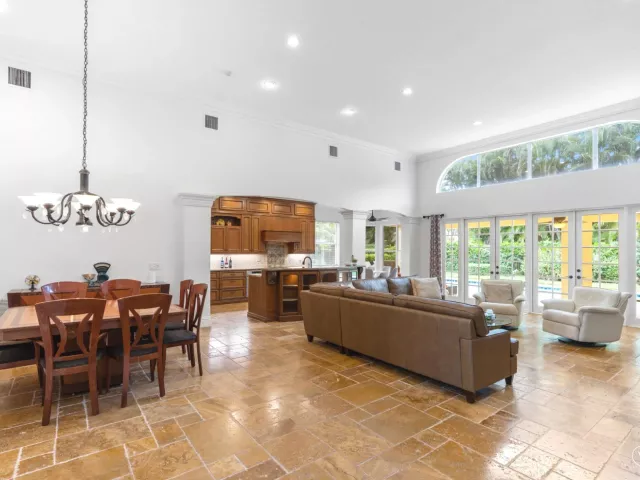 3-bedroom home for sale in Boca Raton - 7795 LA CORNICHE Circle - MondialRealty