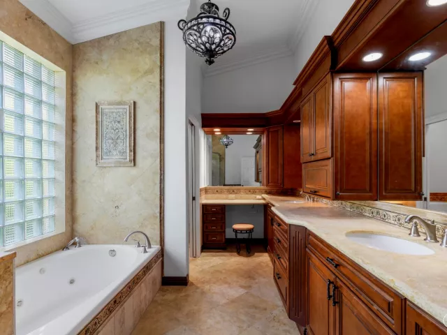 3-bedroom home for sale in Boca Raton - 7795 LA CORNICHE Circle - MondialRealty