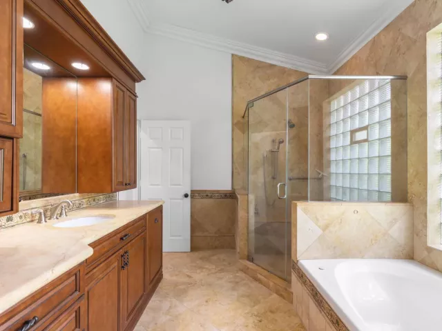 3-bedroom home for sale in Boca Raton - 7795 LA CORNICHE Circle - MondialRealty
