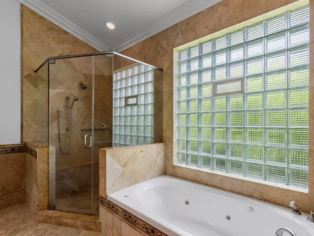 3-bedroom home for sale in Boca Raton - 7795 LA CORNICHE Circle - MondialRealty
