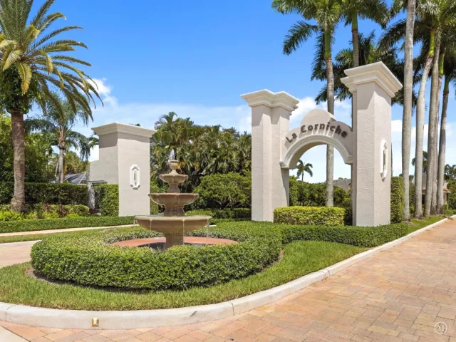 3-bedroom home for sale in Boca Raton - 7795 LA CORNICHE Circle - MondialRealty