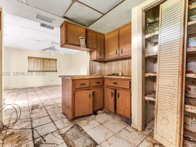 3-bedroom home for sale in Miami - 22775 SW 182nd Ave - MondialRealty