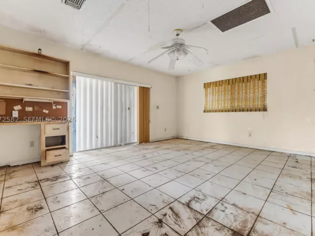 3-bedroom home for sale in Miami - 22775 SW 182nd Ave - MondialRealty
