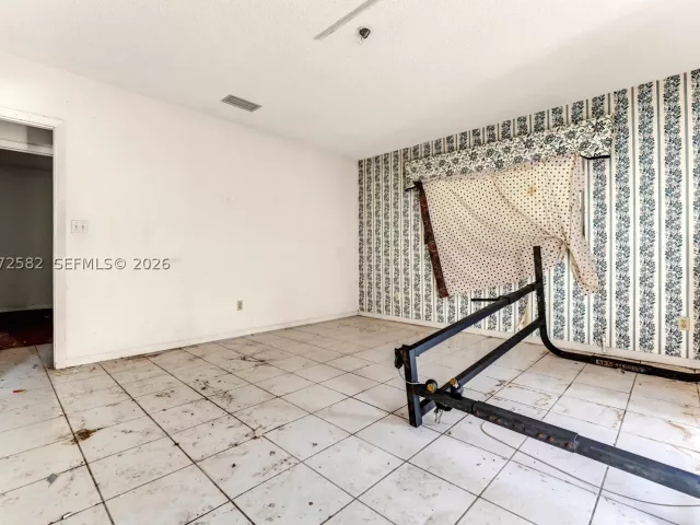 3-bedroom home for sale in Miami - 22775 SW 182nd Ave - MondialRealty