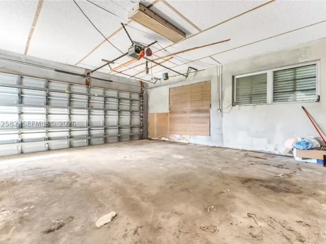 3-bedroom home for sale in Miami - 22775 SW 182nd Ave - MondialRealty