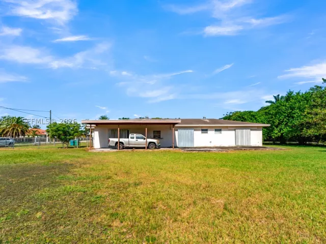 3-bedroom home for sale in Miami - 22775 SW 182nd Ave - MondialRealty