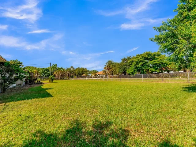 3-bedroom home for sale in Miami - 22775 SW 182nd Ave - MondialRealty