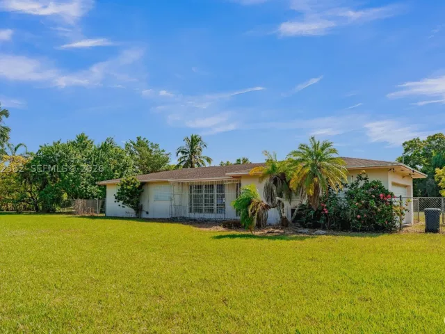 3-bedroom home for sale in Miami - 22775 SW 182nd Ave - MondialRealty