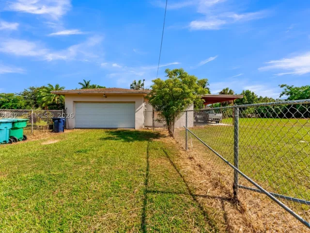 3-bedroom home for sale in Miami - 22775 SW 182nd Ave - MondialRealty