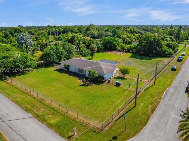 3-bedroom home for sale in Miami - 22775 SW 182nd Ave - MondialRealty
