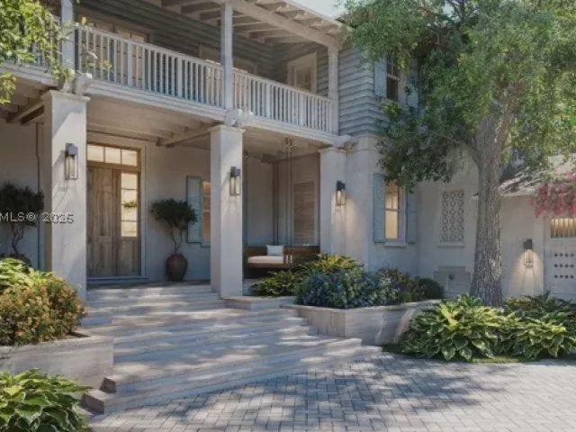5-bedroom home for sale in Key Biscayne - 520 S Mashta Dr - MondialRealty