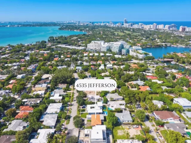 3-bedroom home for sale in Miami Beach - 4535 N Jefferson Ave - MondialRealty