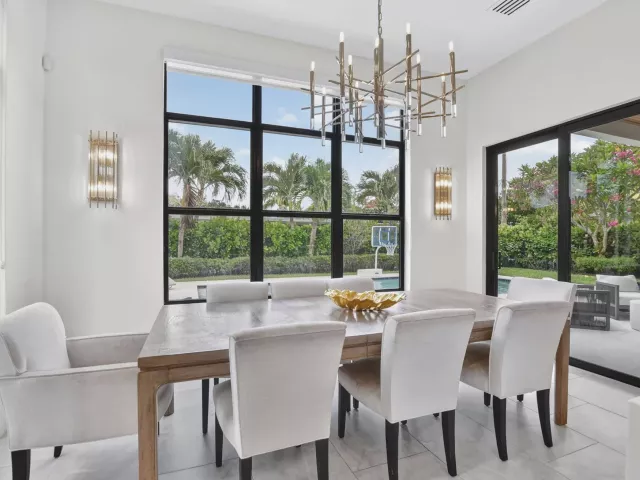 4-bedroom home for sale in Delray Beach - 512 LAKE Drive - MondialRealty