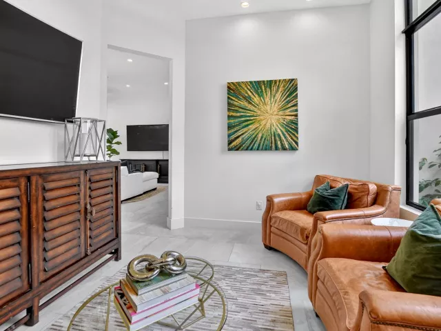 4-bedroom home for sale in Delray Beach - 512 LAKE Drive - MondialRealty