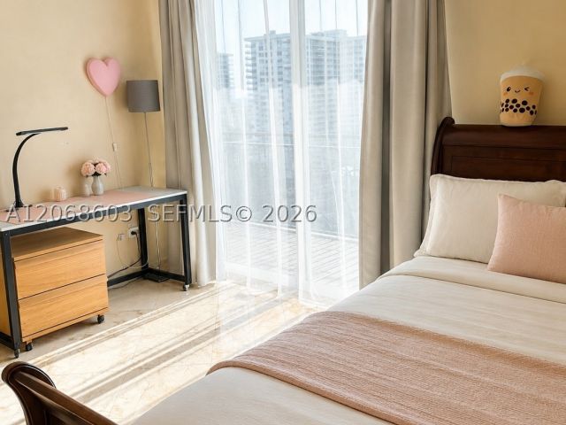 3-bedroom condo for rent in Sunny Isles Beach - 17555 SW Atlantic Blvd PH2 - MondialRealty