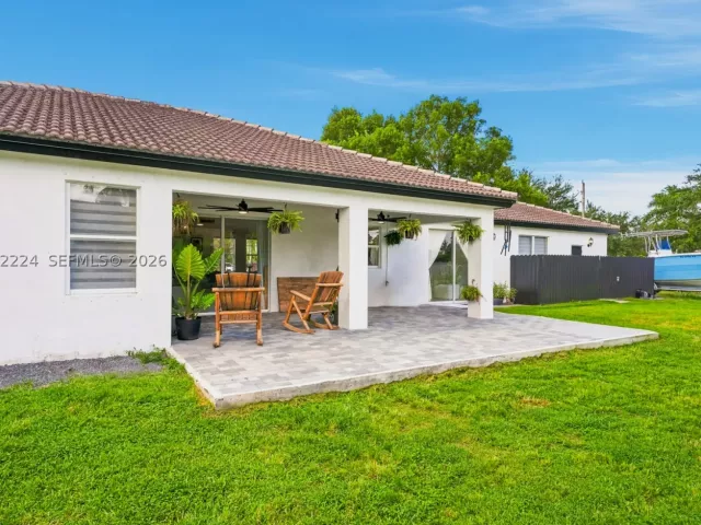4-bedroom home for sale in Homestead - 18791 SW 356th St - MondialRealty