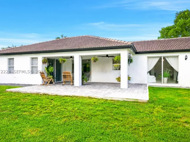 4-bedroom home for sale in Homestead - 18791 SW 356th St - MondialRealty