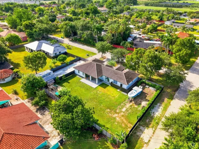 4-bedroom home for sale in Homestead - 18791 SW 356th St - MondialRealty