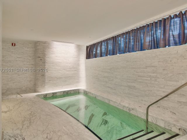 5-bedroom condo for sale in Miami - 2675 S Bayshore Dr 602S - MondialRealty