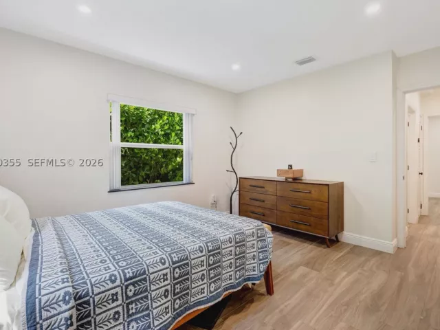 3-bedroom home for sale in Coral Gables - 815 Monterey St - MondialRealty