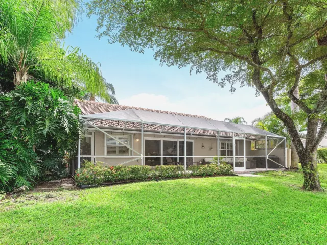 3-bedroom home for sale in Delray Beach - 5554 GRANDE PALM Circle - MondialRealty