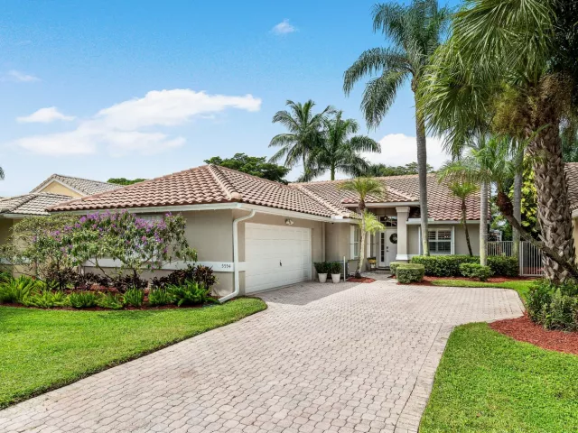 3-bedroom home for sale in Delray Beach - 5554 GRANDE PALM Circle - MondialRealty