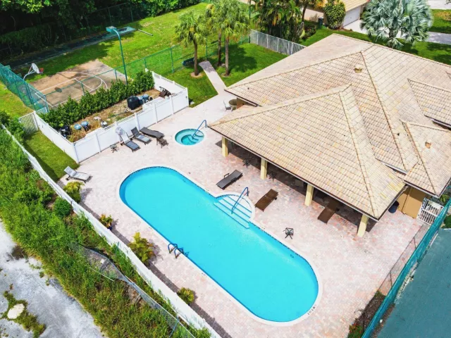3-bedroom home for sale in Delray Beach - 5554 GRANDE PALM Circle - MondialRealty