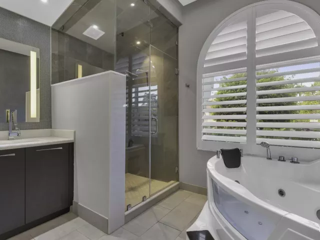 3-bedroom home for sale in Boca Raton - 2550 NW 52ND Street - MondialRealty