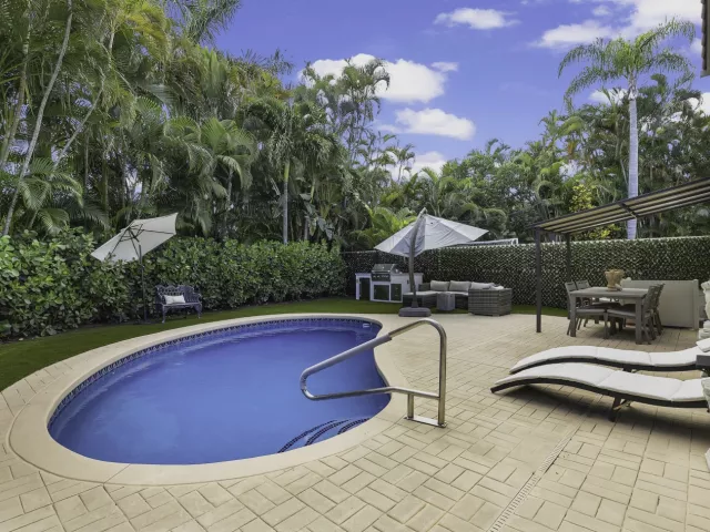 3-bedroom home for sale in Boca Raton - 2550 NW 52ND Street - MondialRealty
