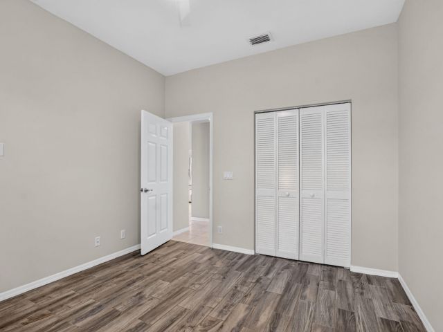 3-bedroom home for sale in Boca Raton - 10031 Lexington Estates Boulevard - MondialRealty